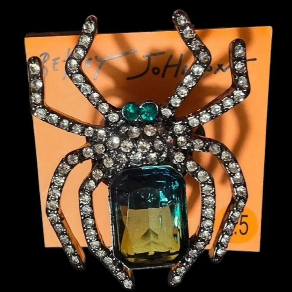 BETSEY JOHNSON Halloween Rich Witch Spider with Oversized Gem Ring Sz 7.5 NWT - Picture 3 of 4